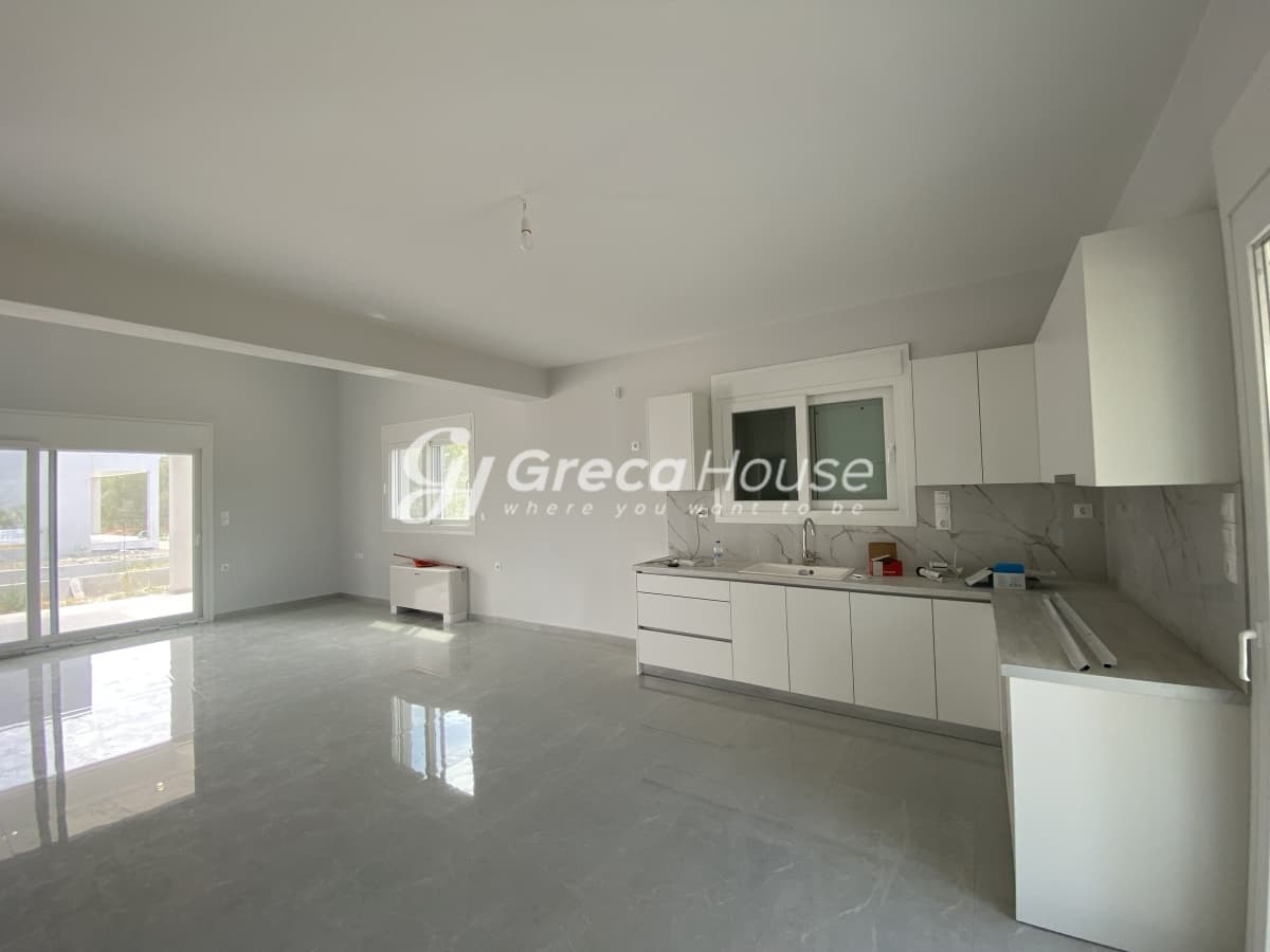 Νεόδμητη Μονοκατοικία στην Κορινθία: Το Πολυτελές Καταφύγιό σας δίπλα στη Θάλασσα - Φωτογραφία 12