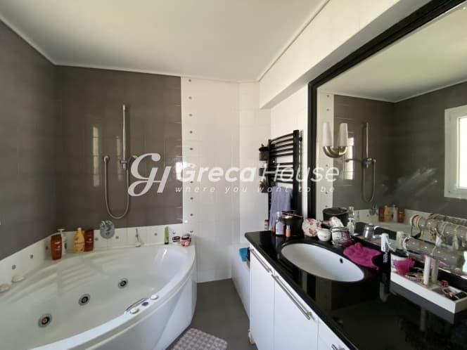 וילה מרשימה עם 5 חדרי שינה למכירה בניאו פנטלי, אתונה - תמונה 9