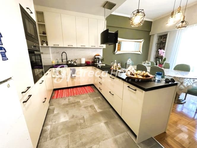 Stunning 3-Bedroom Apartment in Athens' Vibrant Mavili Square, Ilisia - Photo 6