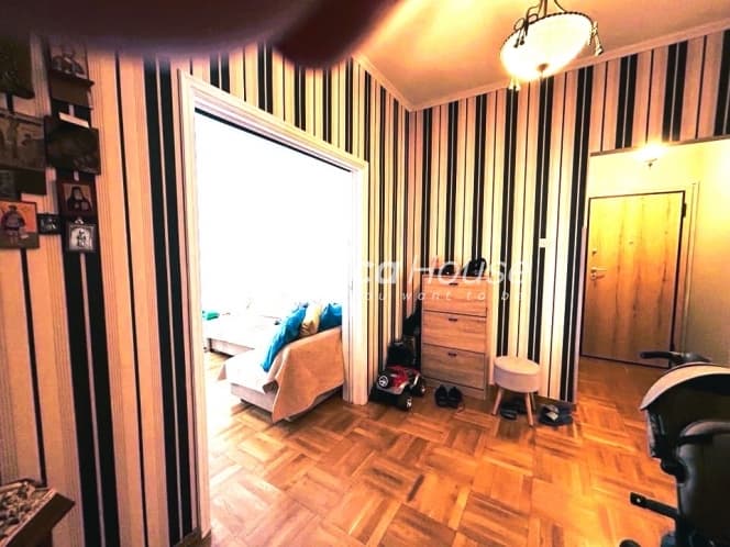 Stunning 3-Bedroom Apartment in Athens' Vibrant Mavili Square, Ilisia - Photo 9