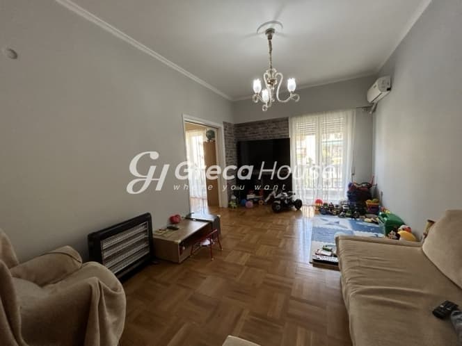 Stunning 3-Bedroom Apartment in Athens' Vibrant Mavili Square, Ilisia - Photo 13