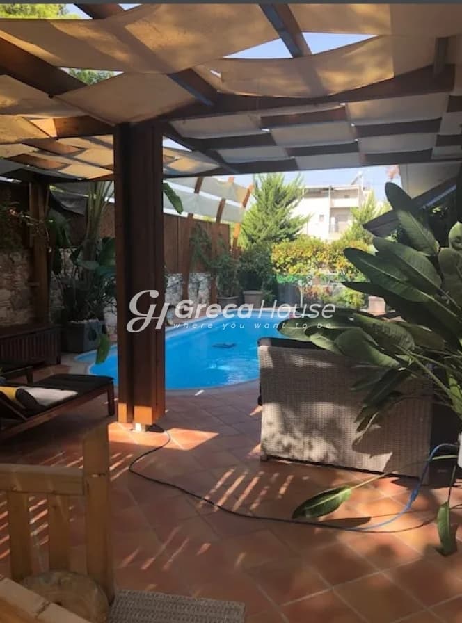 Luxurious 3-Bedroom Maisonette with Pool & Garden in Nea Kifissia - Photo 9