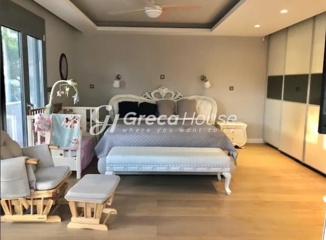 Luxurious 3-Bedroom Maisonette with Pool & Garden in Nea Kifissia - Photo 3