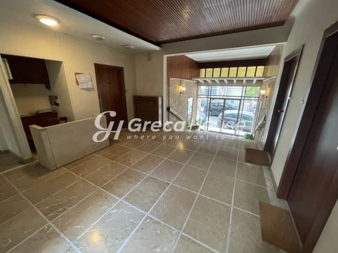 Luxurious Renovated 3-Bedroom Apartment in Kolonaki, Athens - Photo 2