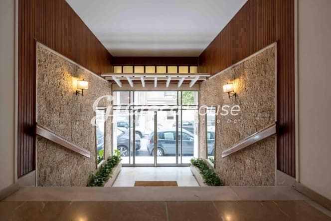Luxurious Renovated 3-Bedroom Apartment in Kolonaki, Athens - Photo 1