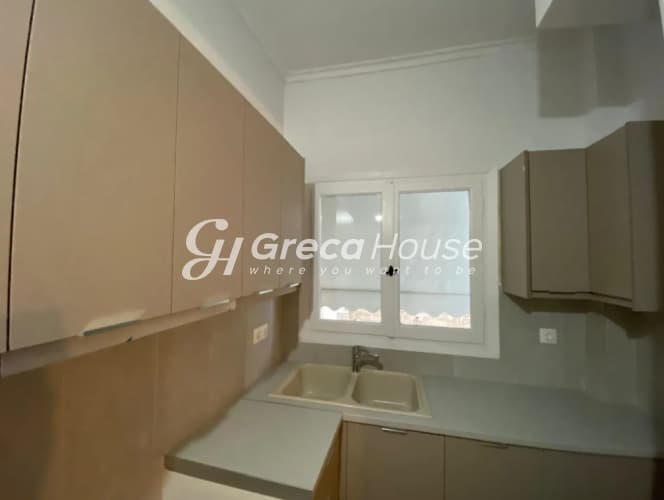 Renovated 2-Bedroom Apartment in Piraeus Port - Photo 12