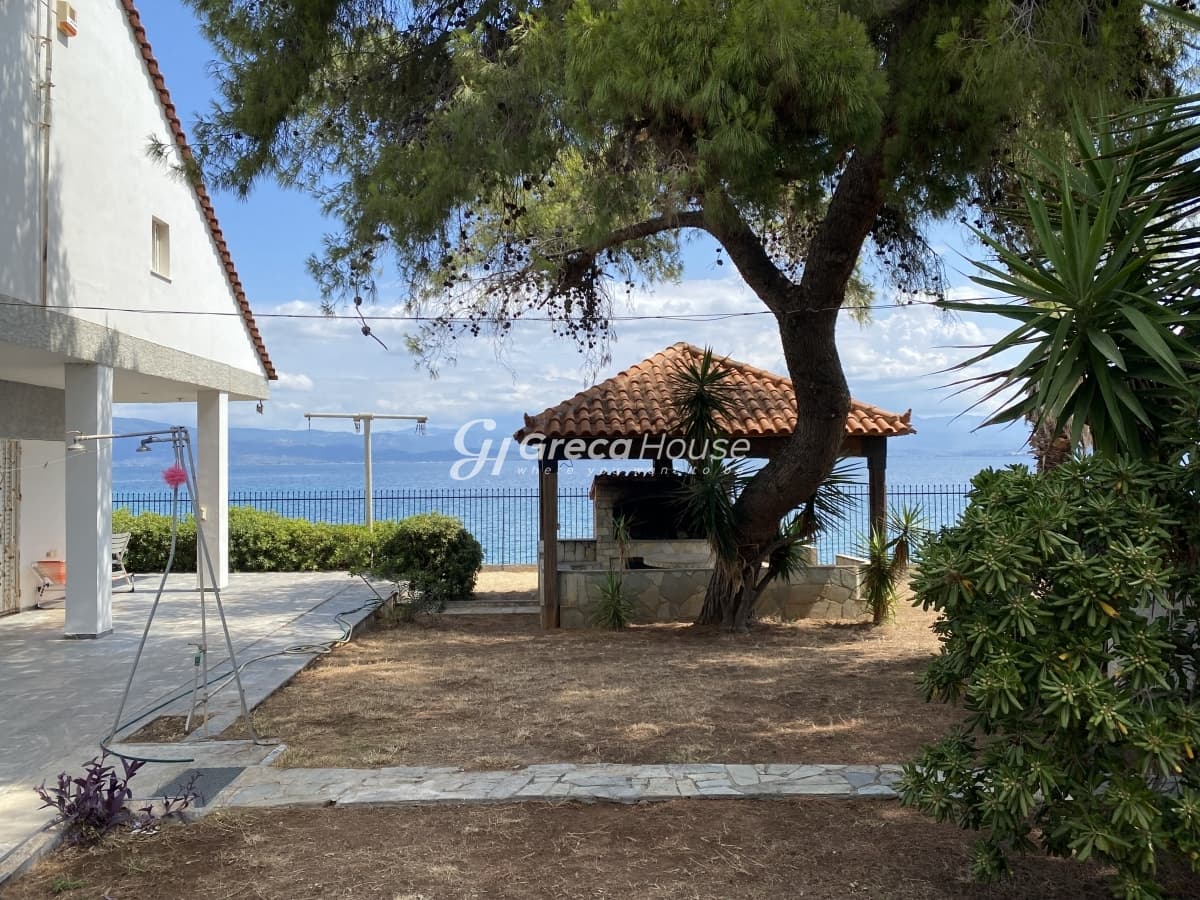 Παραθαλάσσια βίλα στην Εύβοια με απεριόριστη θέα θάλασσα - Φωτογραφία 33
