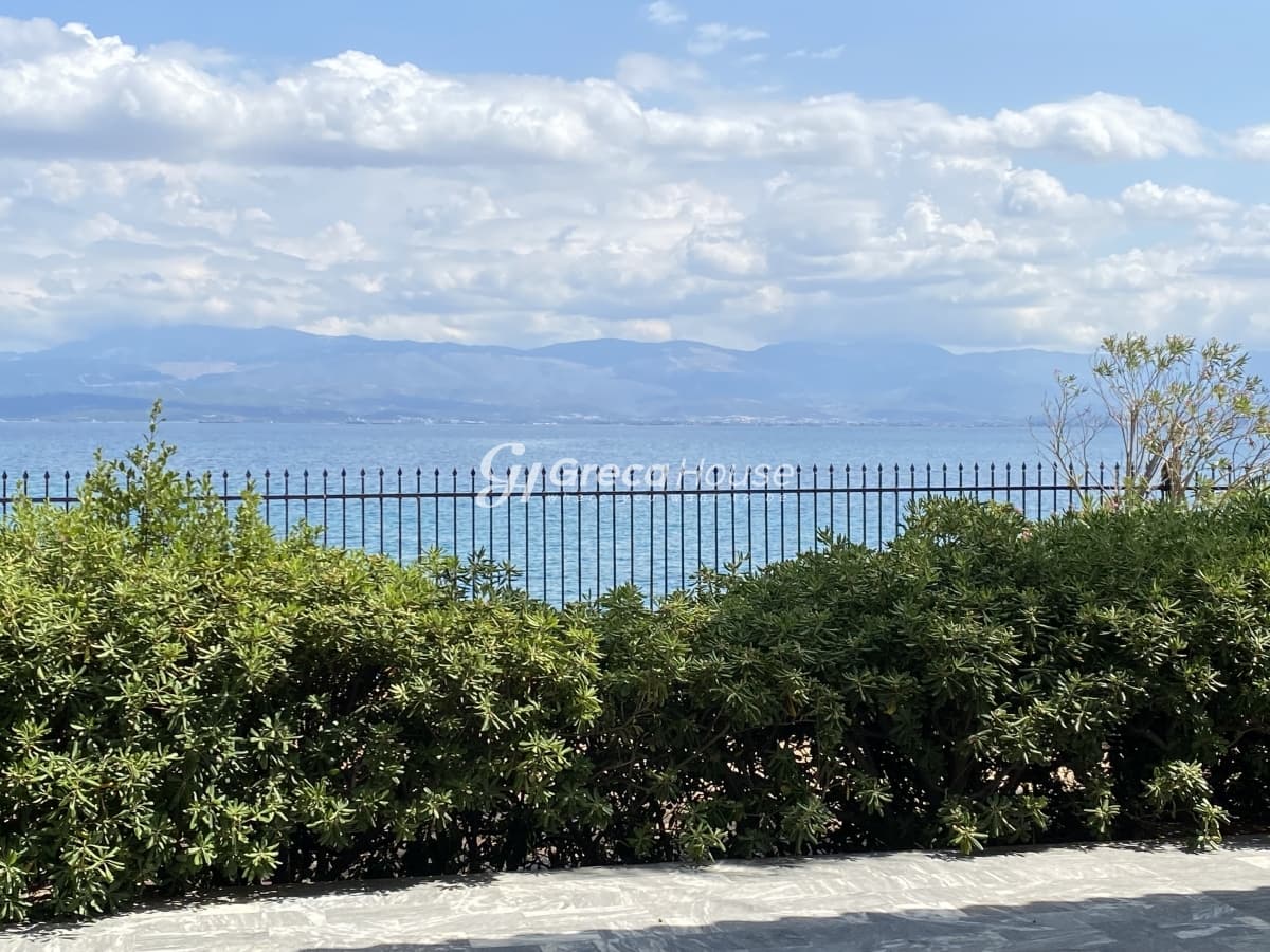 Παραθαλάσσια βίλα στην Εύβοια με απεριόριστη θέα θάλασσα - Φωτογραφία 21