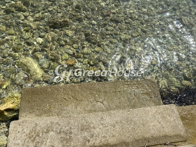 וילה יוקרתית על חוף הים עם נוף פנורמי למפרץ קורינתיה - תמונה 22
