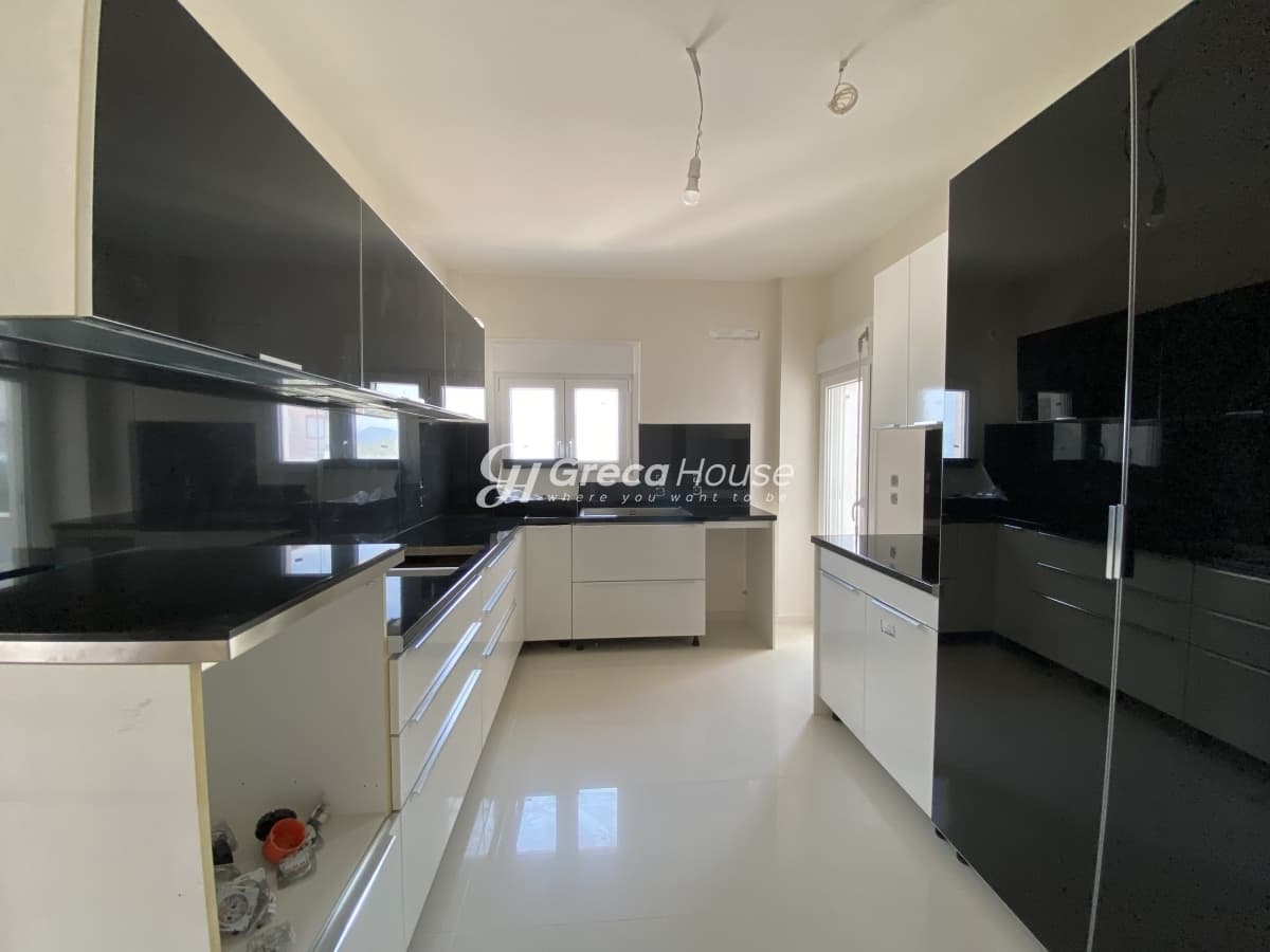 Stunning 3-Bed Maisonette with Unrestricted Sea Views in Xirovrysi, Evia - Photo 7