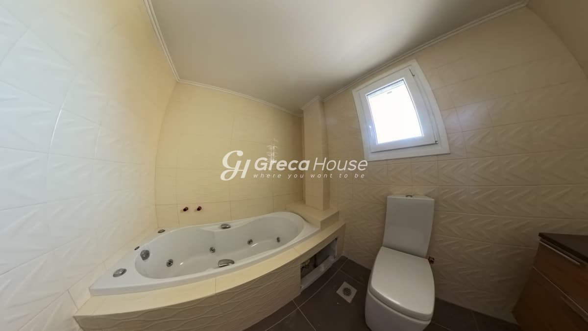 Stunning 3-Bed Maisonette with Unrestricted Sea Views in Xirovrysi, Evia - Photo 19