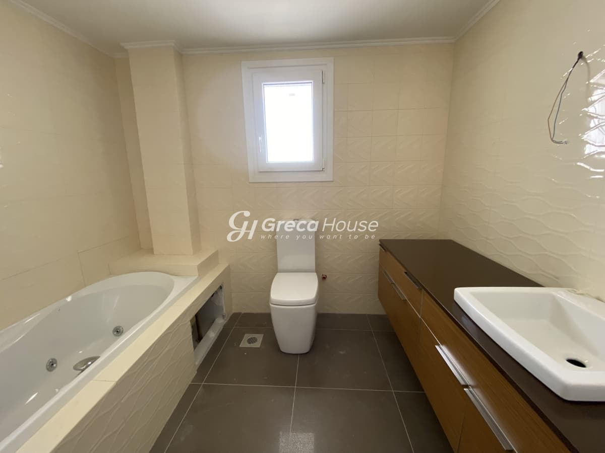 Stunning 3-Bed Maisonette with Unrestricted Sea Views in Xirovrysi, Evia - Photo 24