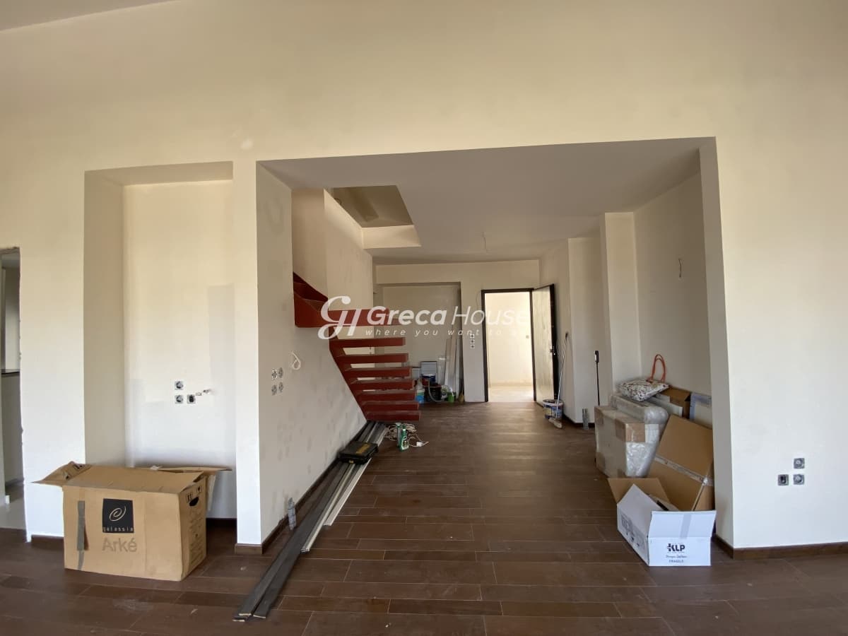 Stunning 3-Bed Maisonette with Unrestricted Sea Views in Xirovrysi, Evia - Photo 27