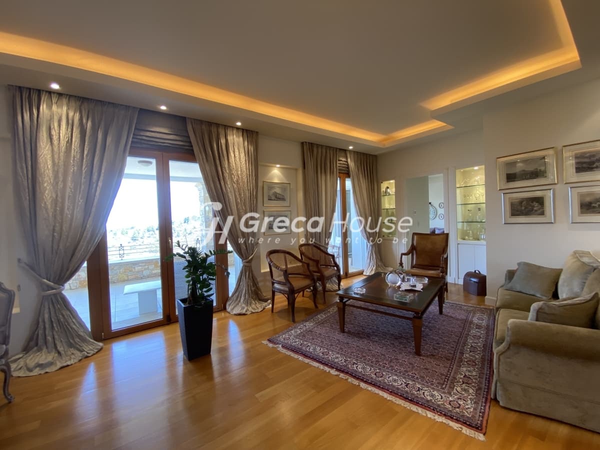 Unique Luxury Villa with Expansive Plot near Athens. An Investment Opportunity in Attica - Photo 4