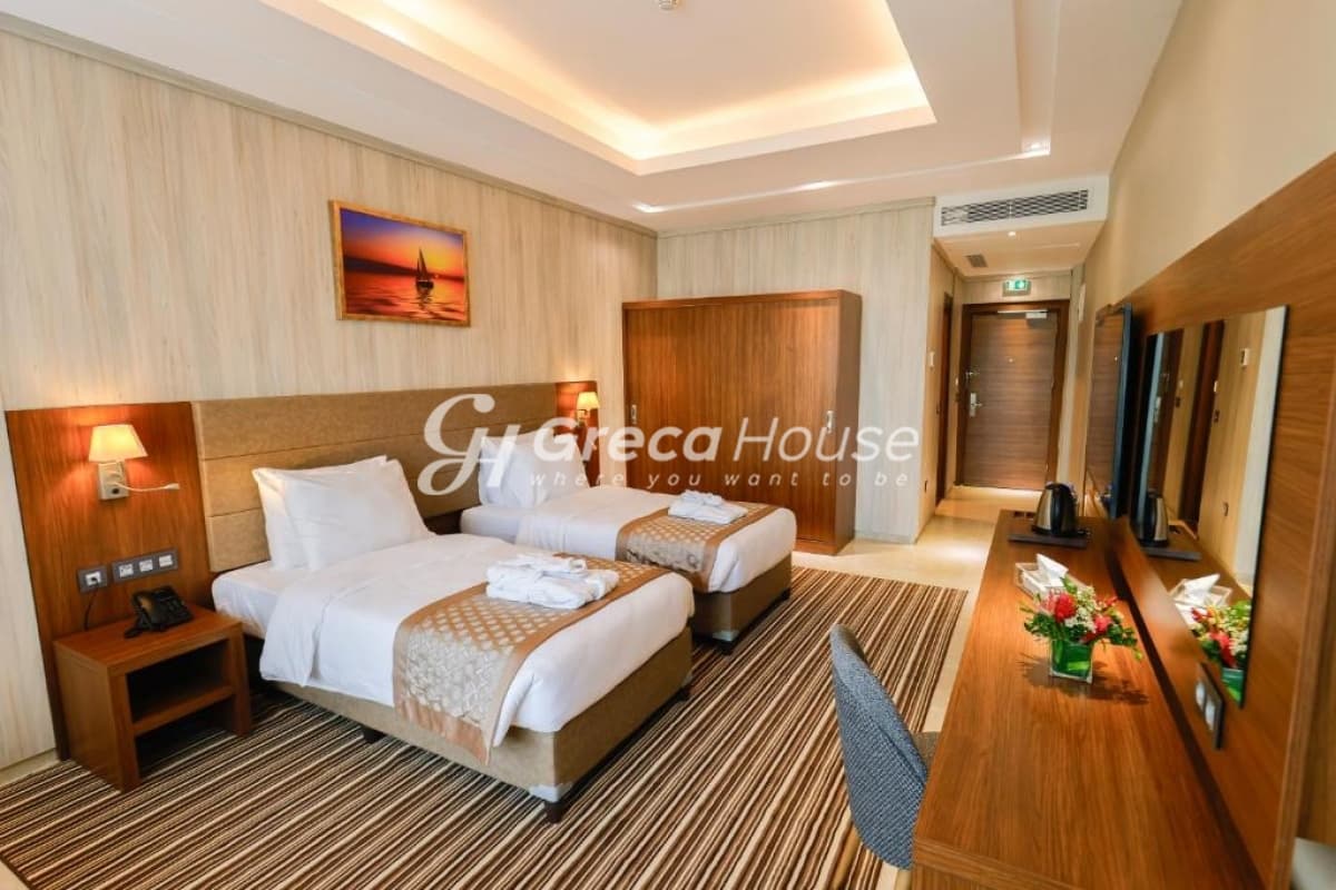 Patras – Fully Renovated Seaside Hotel for Sale with High Investment Return - Photo 15