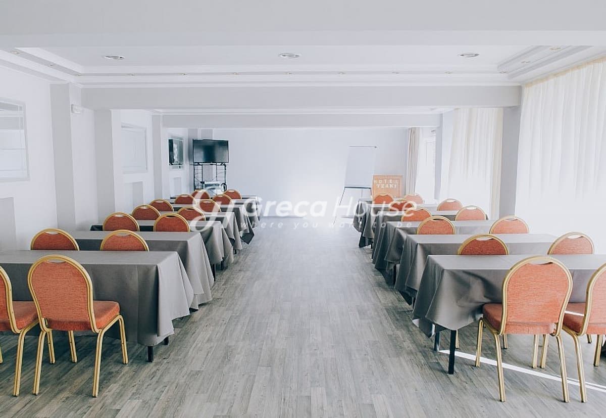 מלון מרוהט 3600 מ"ר למכירה בפטרס, אגיה - תמונה 14