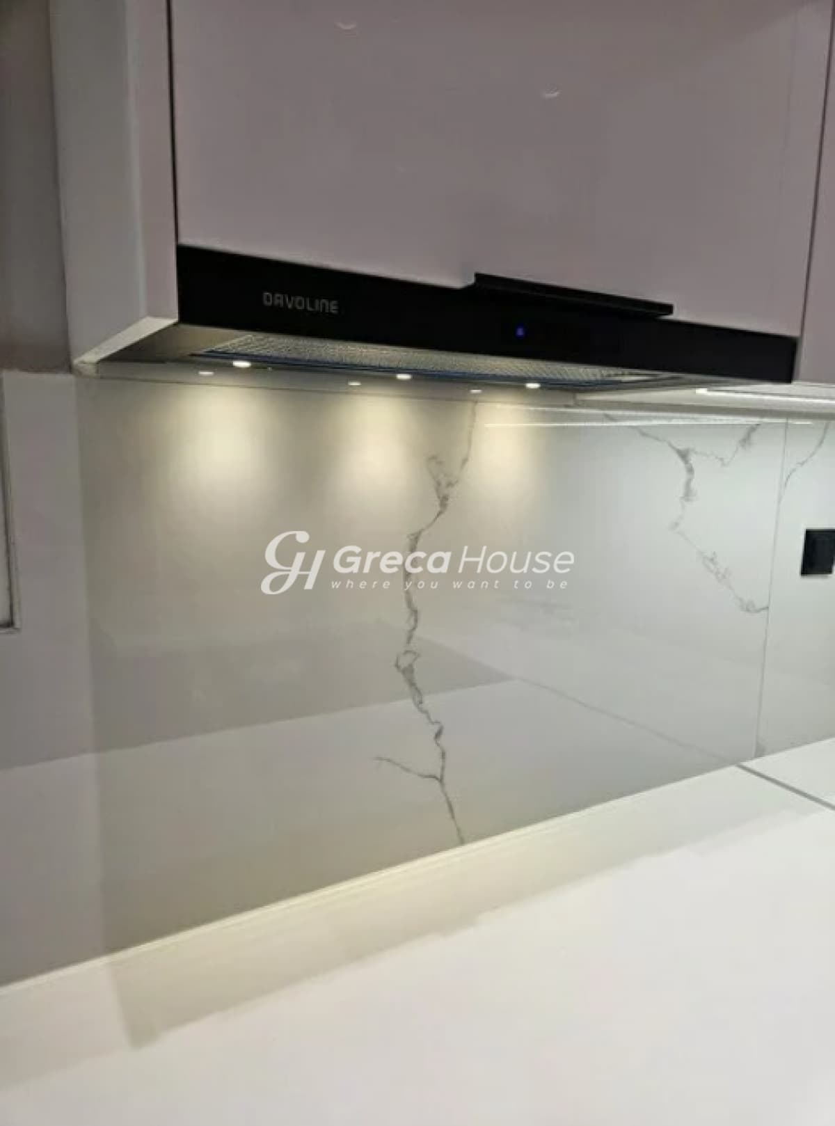 Renovated 2-Bedroom Apartment for Sale in Ano Kypseli, Athens - Photo 14