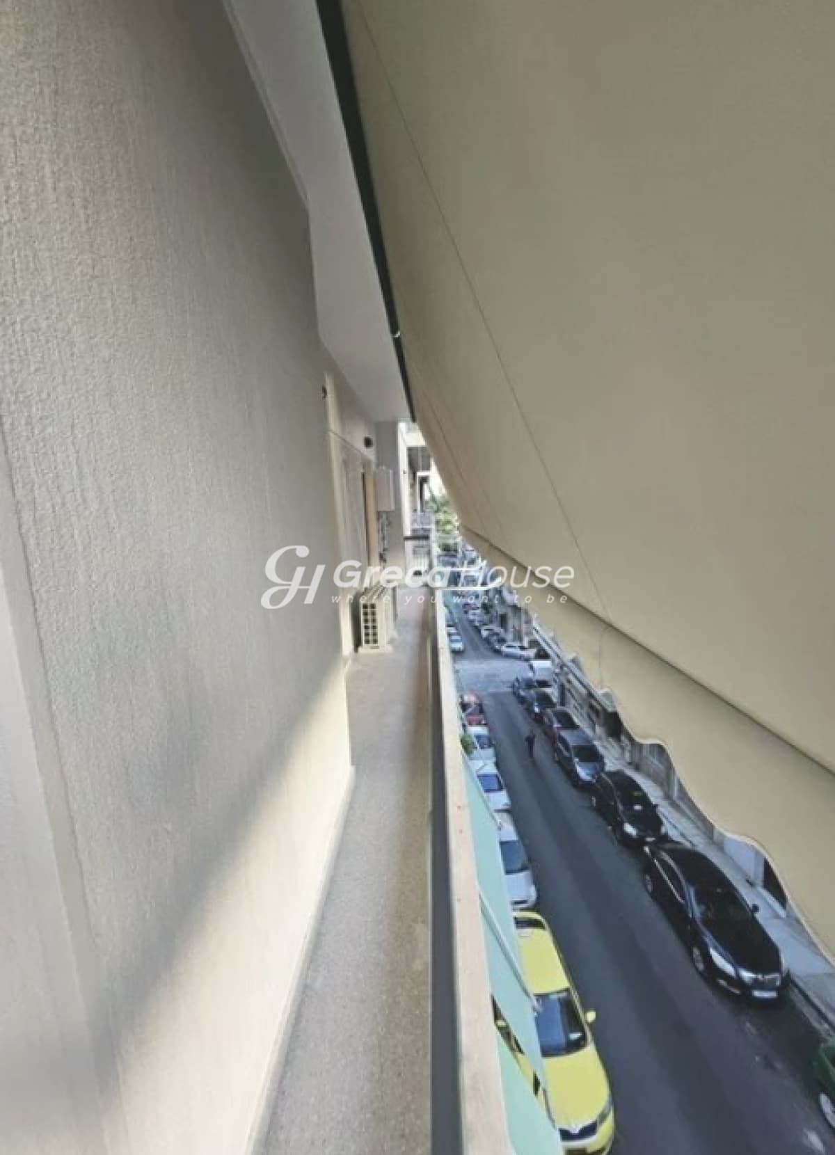 Renovated 2-Bedroom Apartment for Sale in Ano Kypseli, Athens - Photo 16