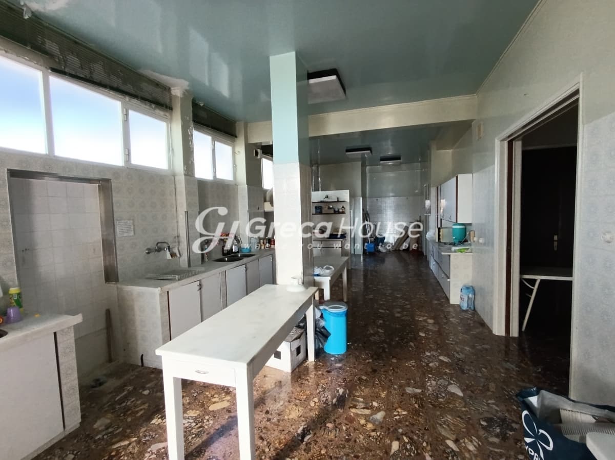 Μοναδικό Παραθαλάσσιο Κτίριο στο Πόρτο Ράφτη προς πώληση - Φωτογραφία 30
