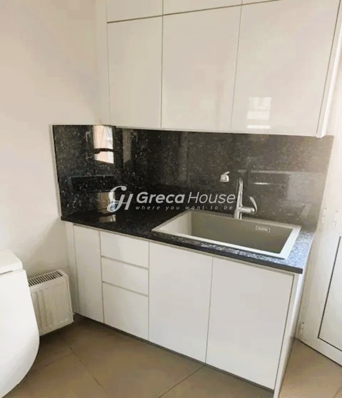 Renovated 73 sq.m. Apartment for Sale in Pagrati – Prime Location near Metro - Photo 15