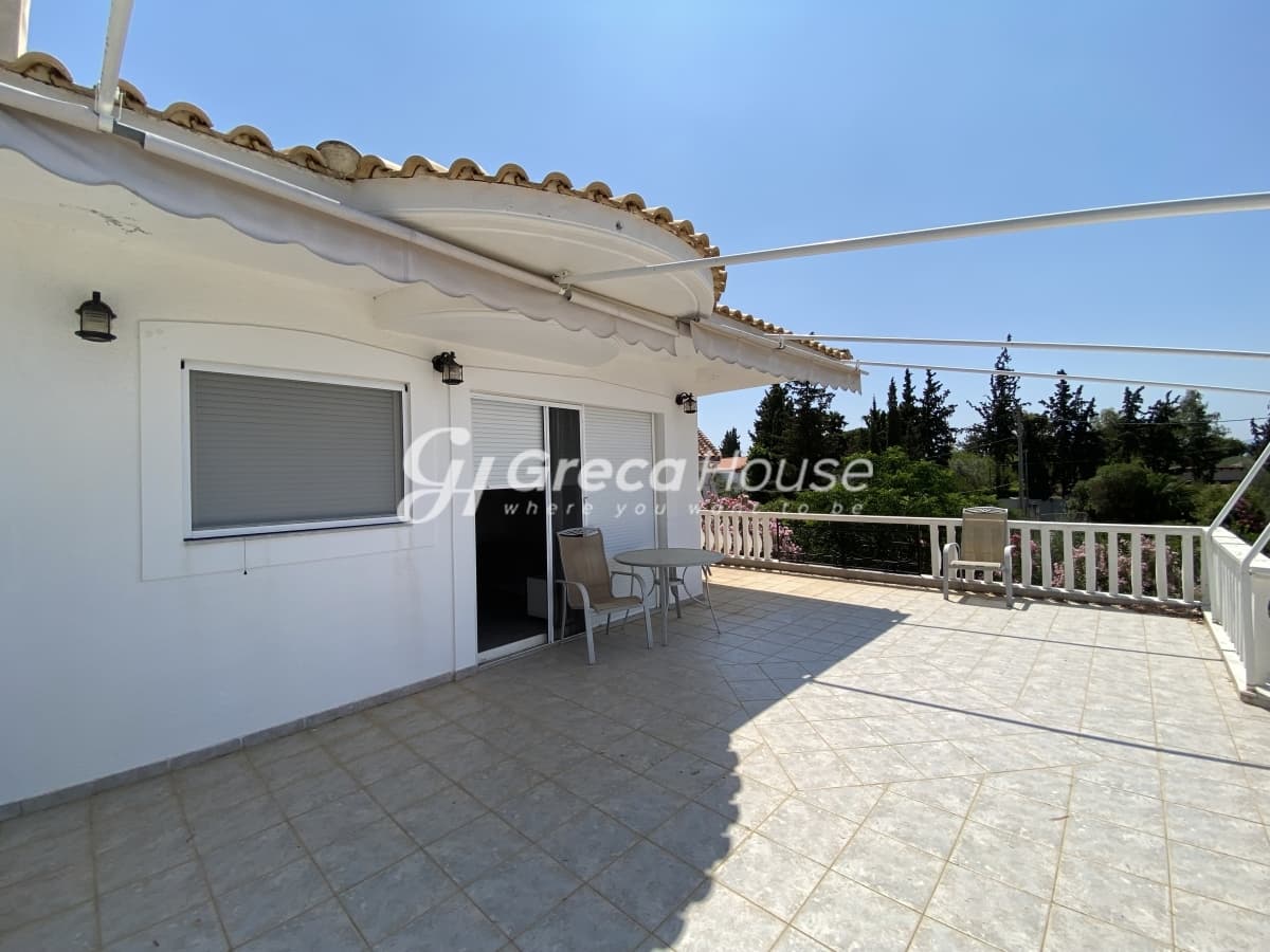 Beachfront Two-Level Villa with Private Garden in Malakonta Eretria, Evia – 10 Meters from the Sea - Photo 36