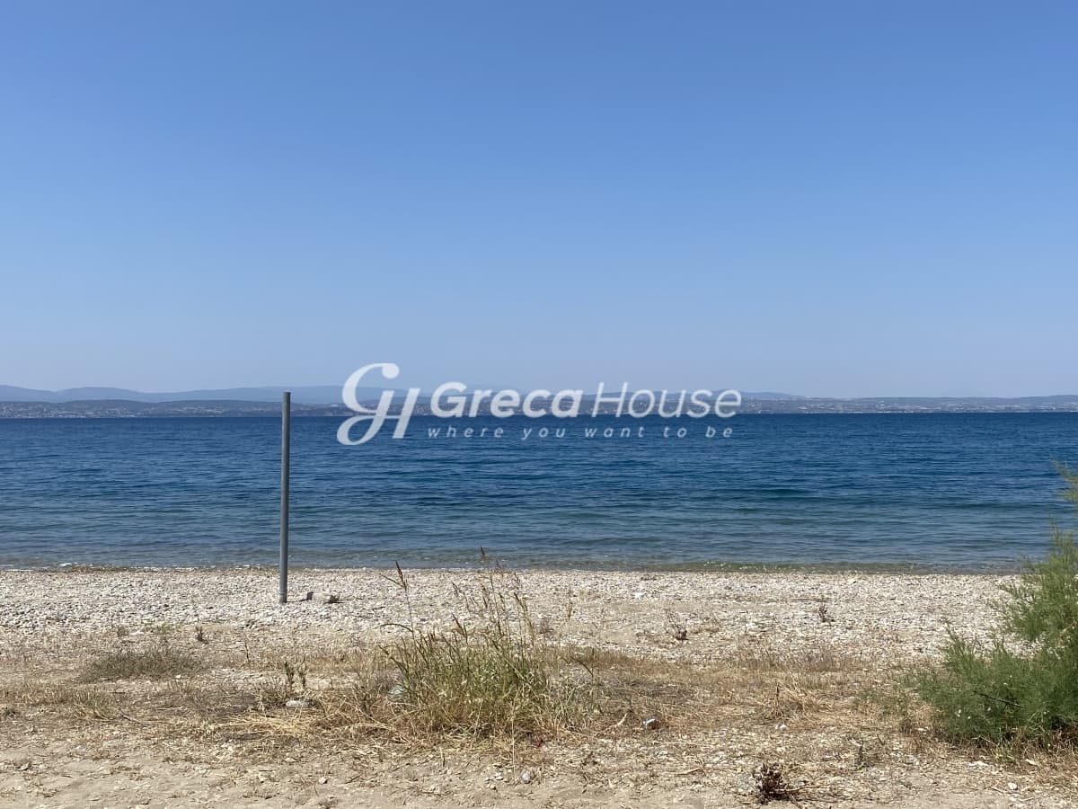 Beachfront Two-Level Villa with Private Garden in Malakonta Eretria, Evia – 10 Meters from the Sea - Photo 42
