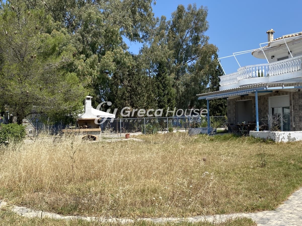 Beachfront Two-Level Villa with Private Garden in Malakonta Eretria, Evia – 10 Meters from the Sea - Photo 40