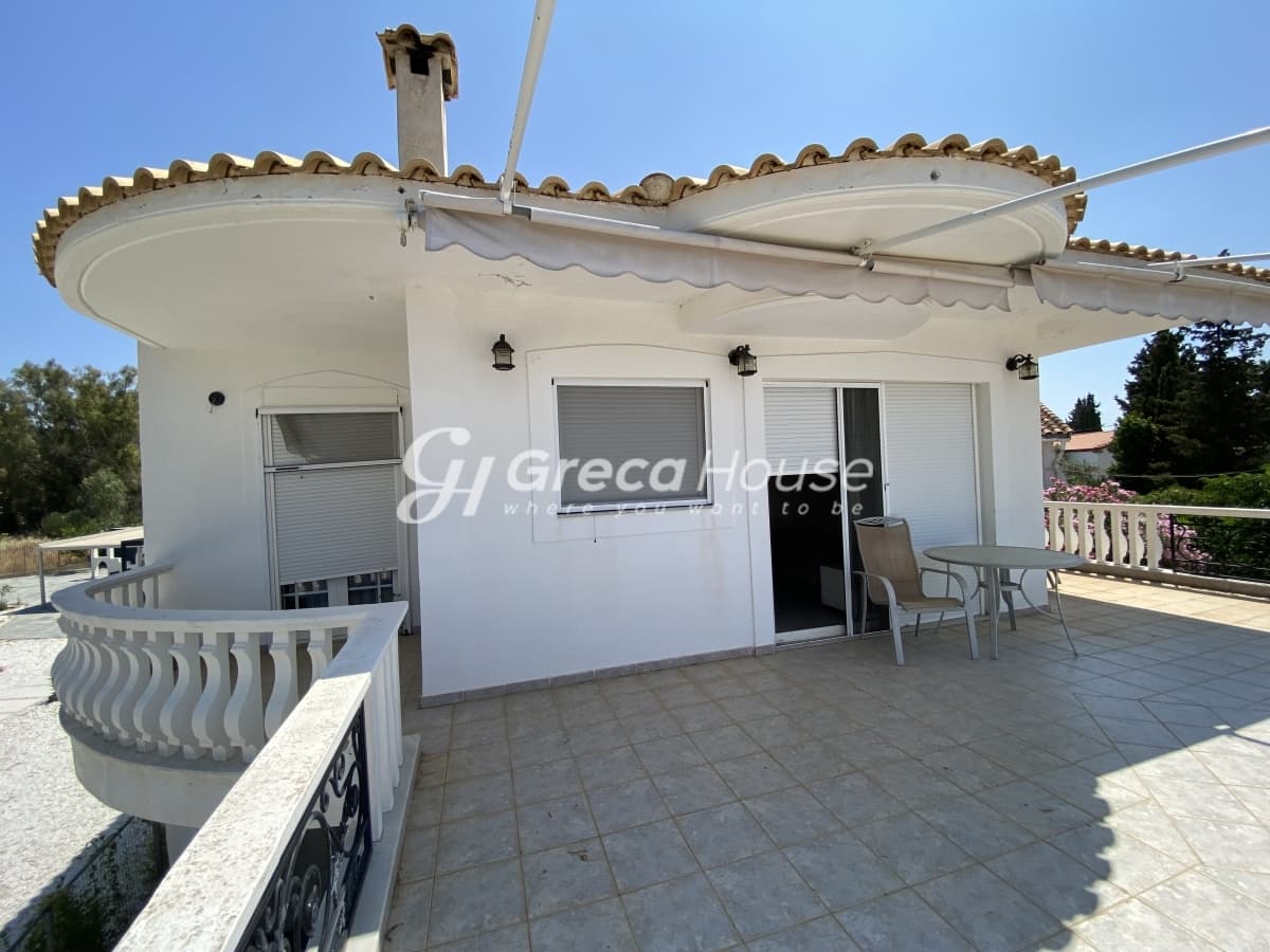 Beachfront Two-Level Villa with Private Garden in Malakonta Eretria, Evia – 10 Meters from the Sea - Photo 24
