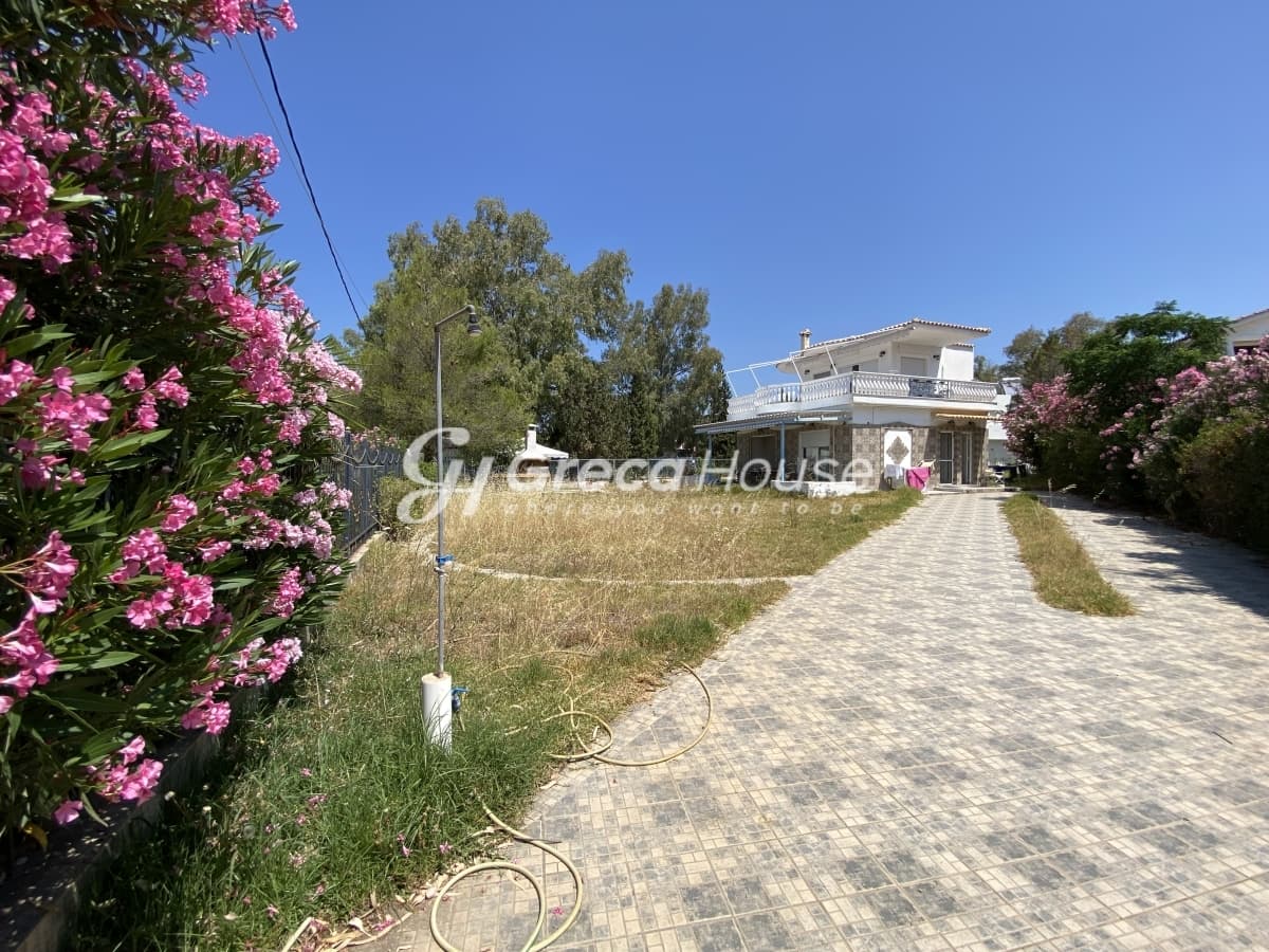 Beachfront Two-Level Villa with Private Garden in Malakonta Eretria, Evia – 10 Meters from the Sea - Photo 33