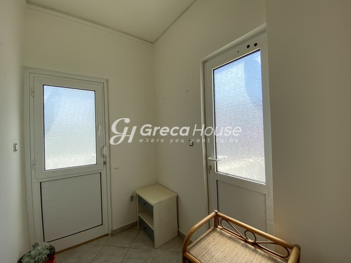 Beachfront Two-Level Villa with Private Garden in Malakonta Eretria, Evia – 10 Meters from the Sea - Photo 18