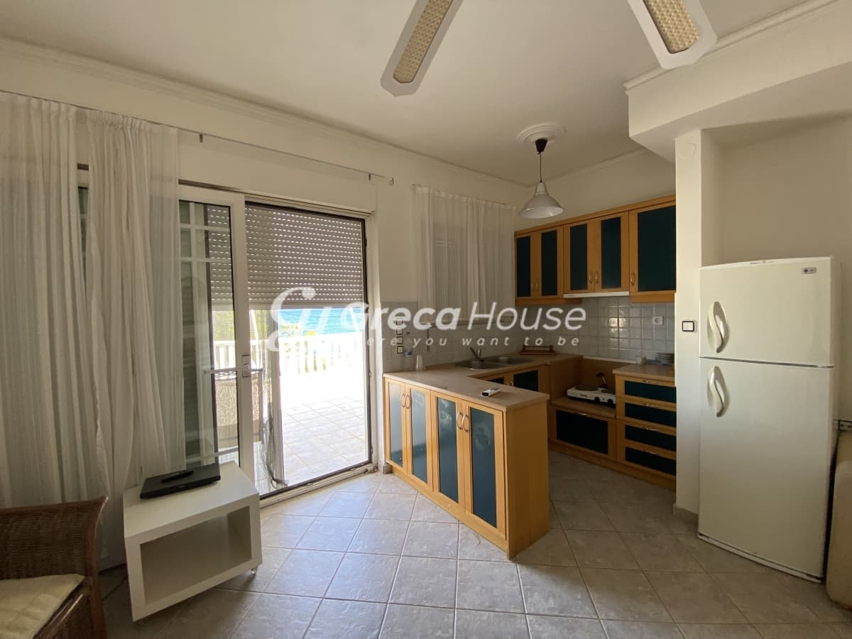 Beachfront Two-Level Villa with Private Garden in Malakonta Eretria, Evia – 10 Meters from the Sea - Photo 43