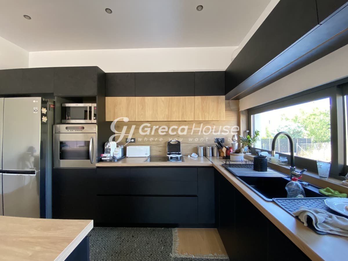 Kifissia, Athens North – New Minimalist Maisonette 196 sqm with Yard, Playroom & Parking - Photo 11
