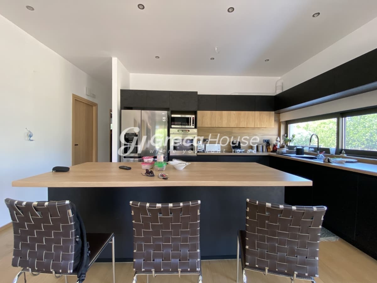 Kifissia, Athens North – New Minimalist Maisonette 196 sqm with Yard, Playroom & Parking - Photo 6