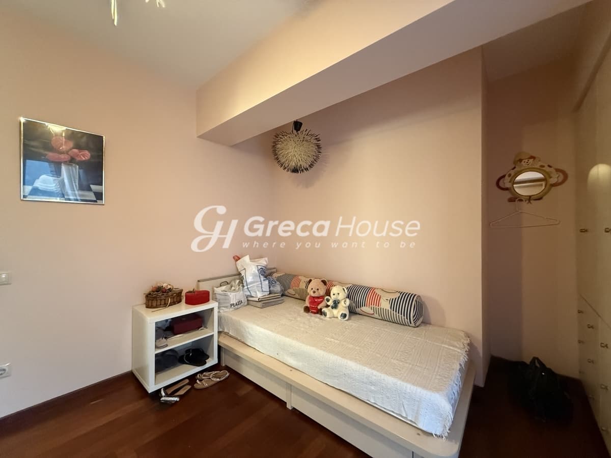 Luxury 571 sq.m. Villa with Private Beach and Guesthouses for Sale in Amarynthos, Evia - Photo 36