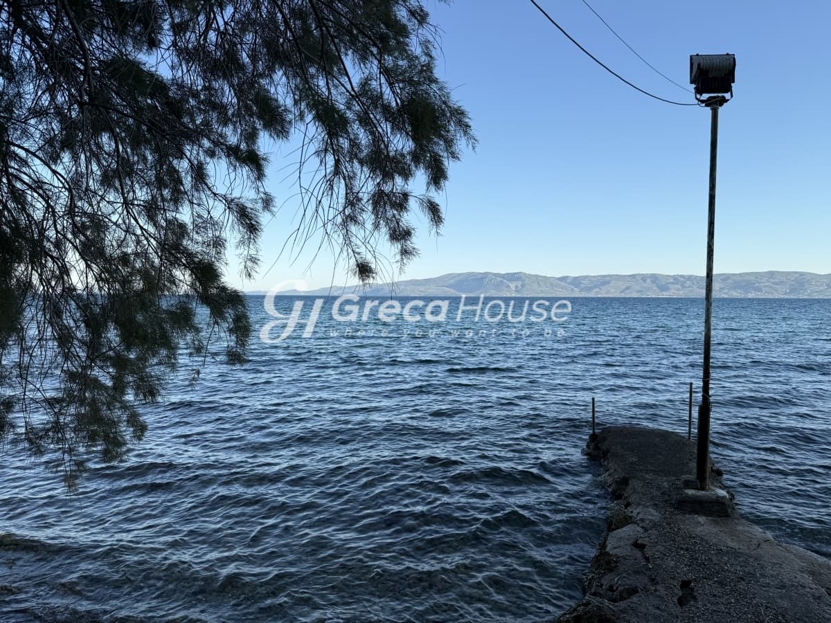 Luxury 571 sq.m. Villa with Private Beach and Guesthouses for Sale in Amarynthos, Evia - Photo 16