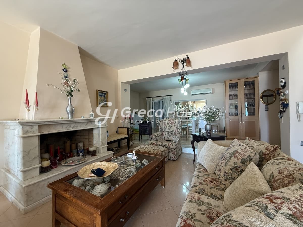 Συγκρότημα 3 Πολυτελών Παραθαλάσσιων Μεζονετών στη Μαλακώντα, Ερέτρια, Εύβοια - Φωτογραφία 2