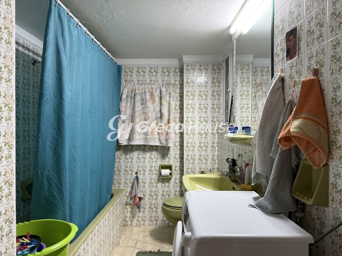 דירה למכירה בפגרטי, מרכז אתונה, 85 מ"ר - קרוב למטרו ולכיכר מסולונגי - תמונה 28