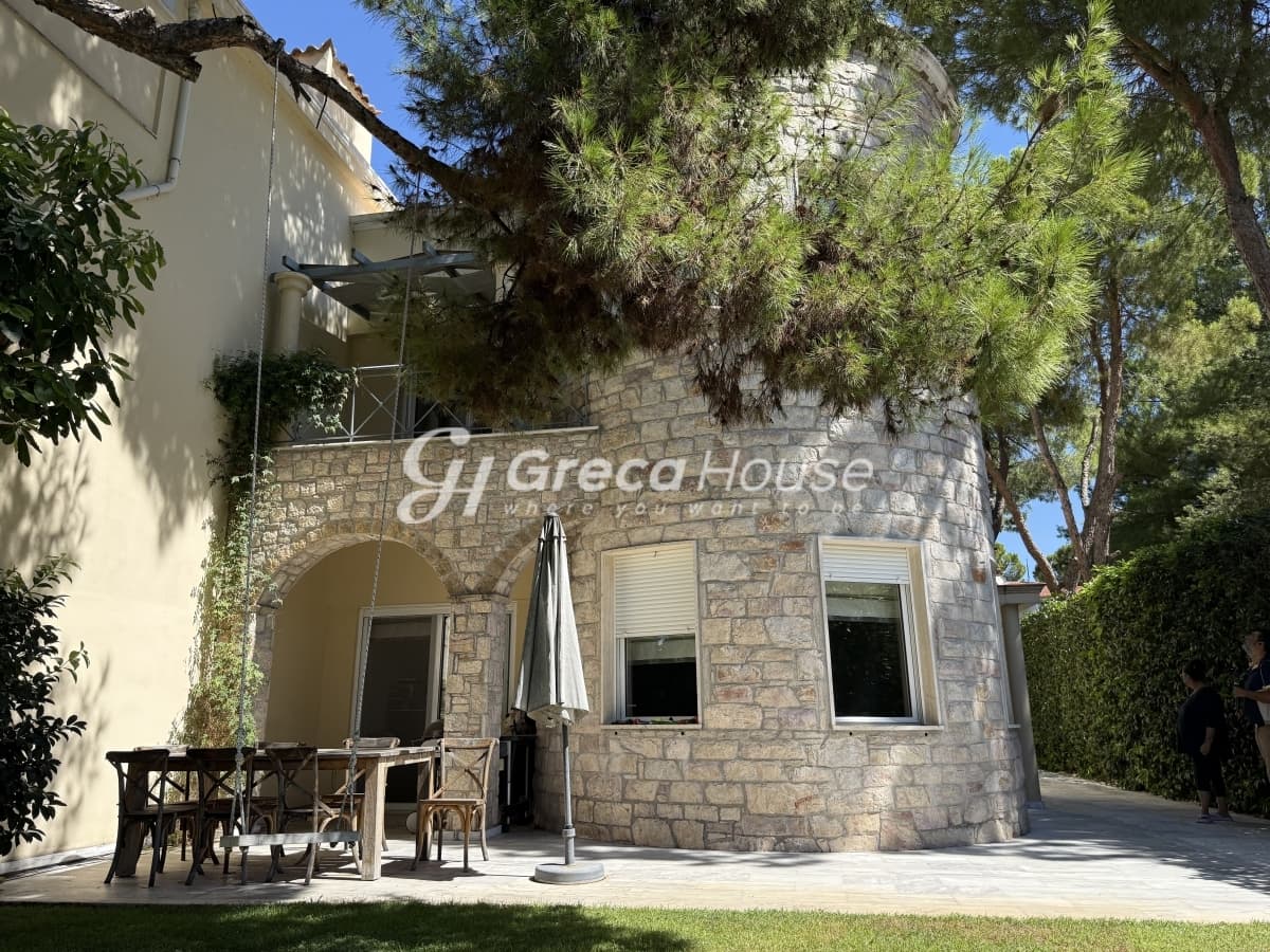 Άνω Εκάλη – Πολυτελής Πενταεπίπεδη Μεζονέτα 500 τ.μ. με Κήπο και Ανελκυστήρα - Φωτογραφία 2