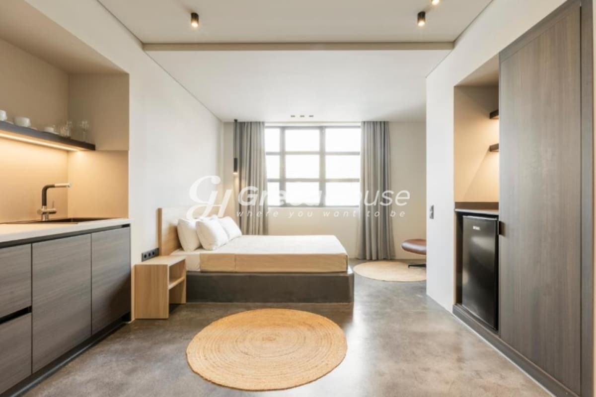 Renovated 1-Bedroom Apartment in Vardaris, Thessaloniki – 5th Floor, Views, Metro Access & Golden Visa Eligible - Photo 1