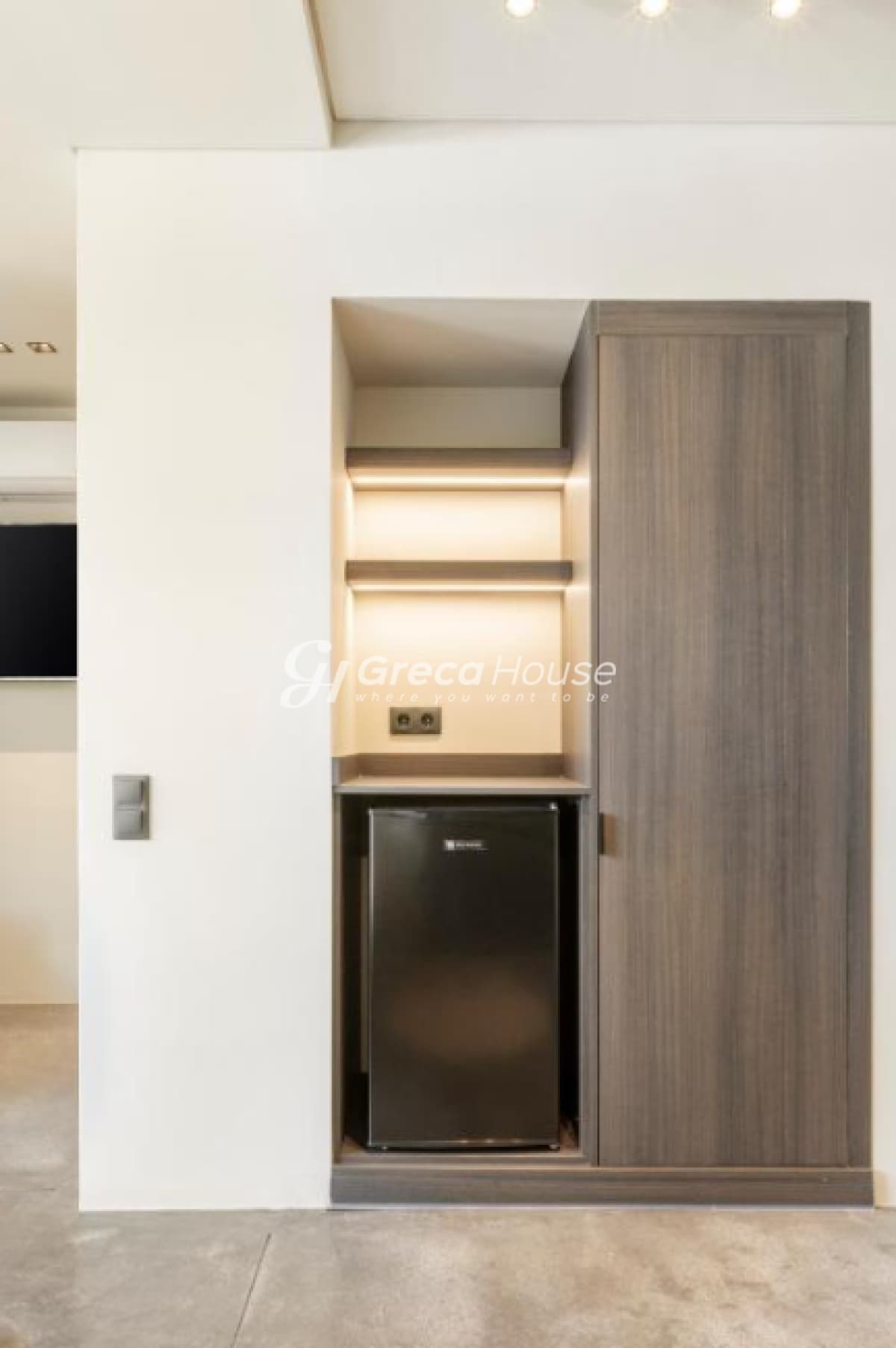Renovated 1-Bedroom Apartment in Vardaris, Thessaloniki – 5th Floor, Views, Metro Access & Golden Visa Eligible - Photo 10