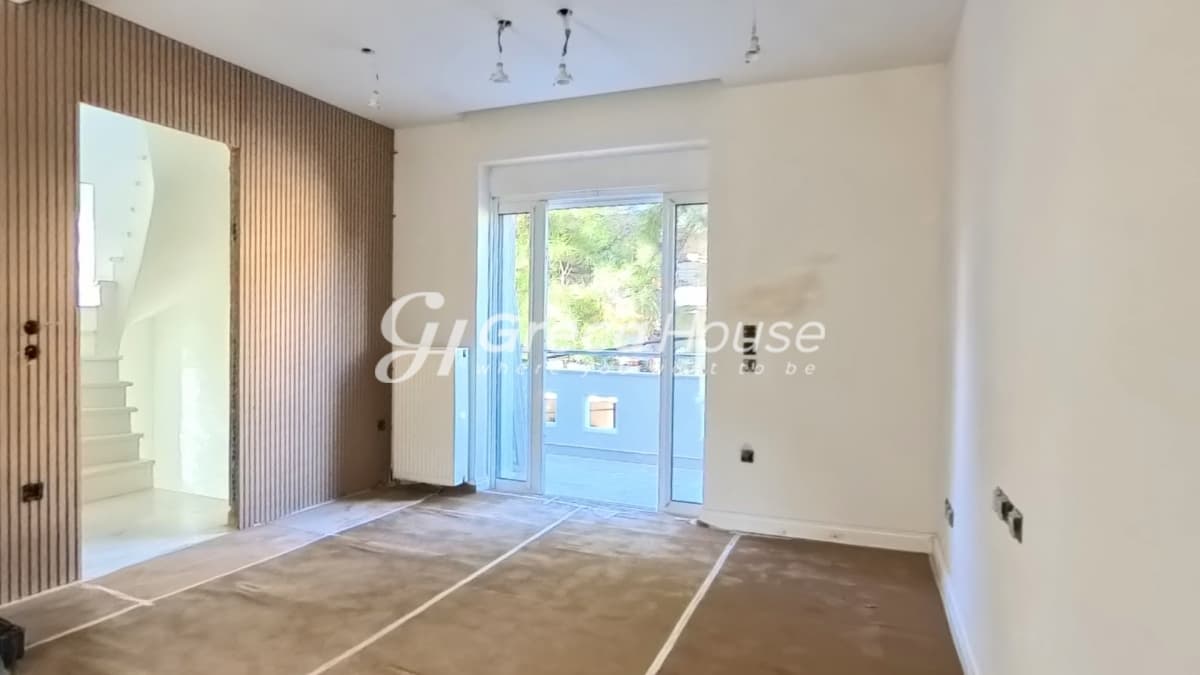 Renovated 4-Bed Townhouse for Sale in Marousi, Paradisos, North Athens - Photo 15