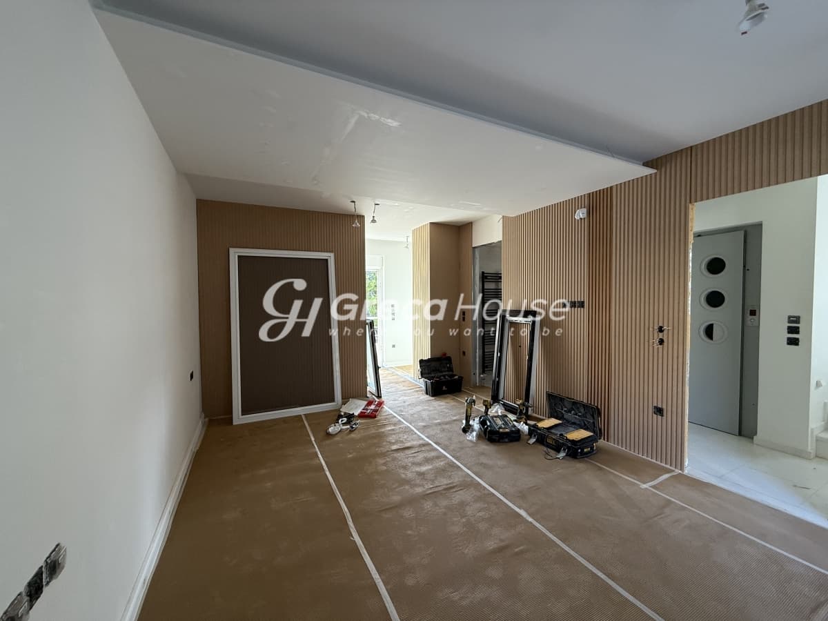 Renovated 4-Bed Townhouse for Sale in Marousi, Paradisos, North Athens - Photo 32
