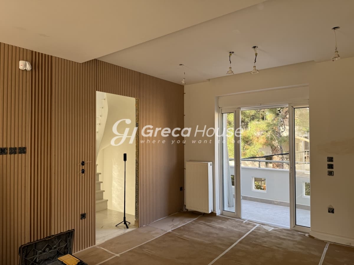 Renovated 4-Bed Townhouse for Sale in Marousi, Paradisos, North Athens - Photo 5