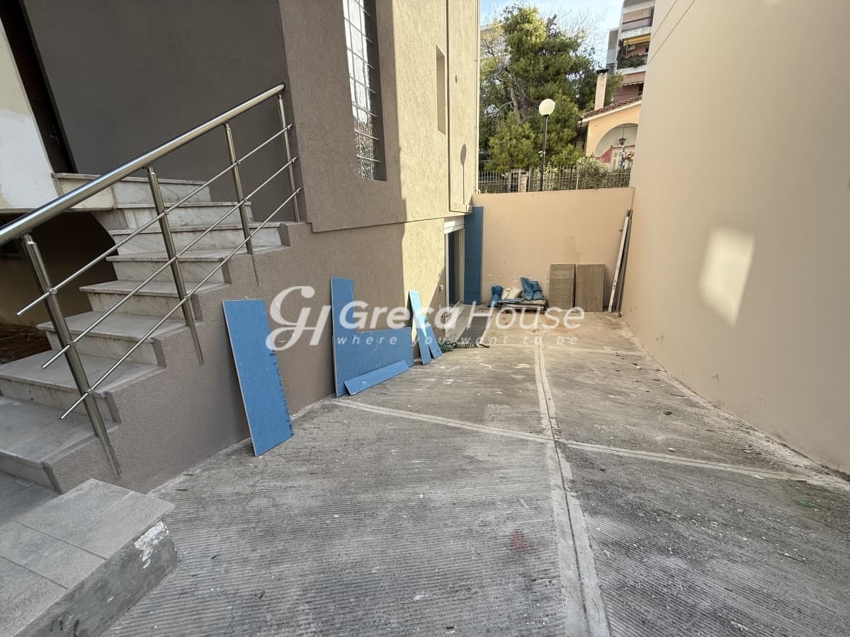 Renovated 4-Bed Townhouse for Sale in Marousi, Paradisos, North Athens - Photo 27