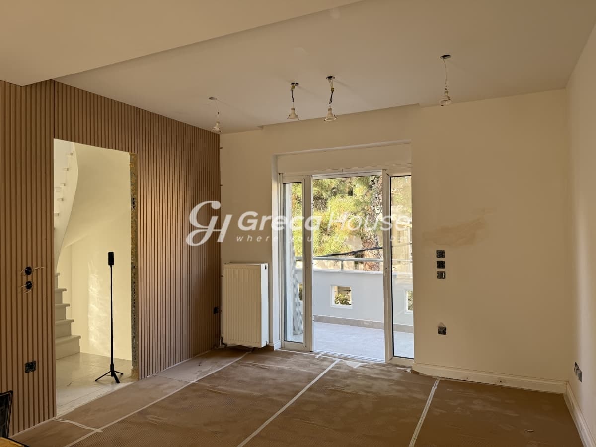 Renovated 4-Bed Townhouse for Sale in Marousi, Paradisos, North Athens - Photo 37