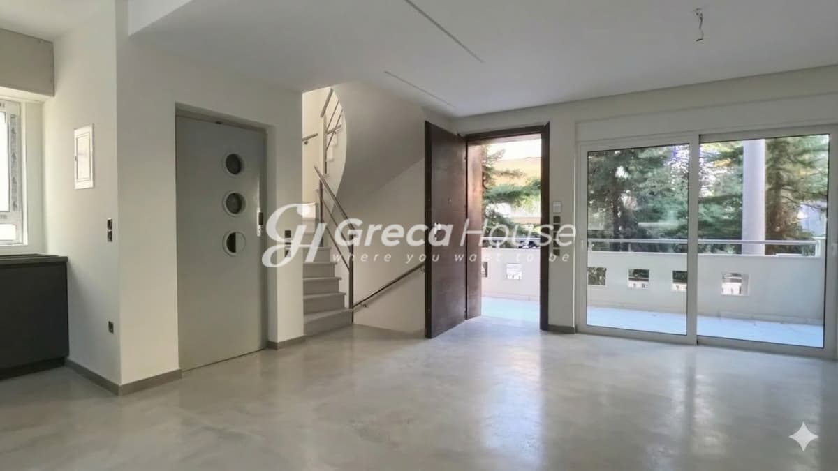 Renovated 4-Bed Townhouse for Sale in Marousi, Paradisos, North Athens - Photo 3