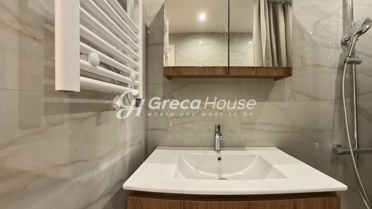 Fully Renovated Luxury 81m² Apartment for Sale on 1st Floor, Kypseli Square - Photo 15