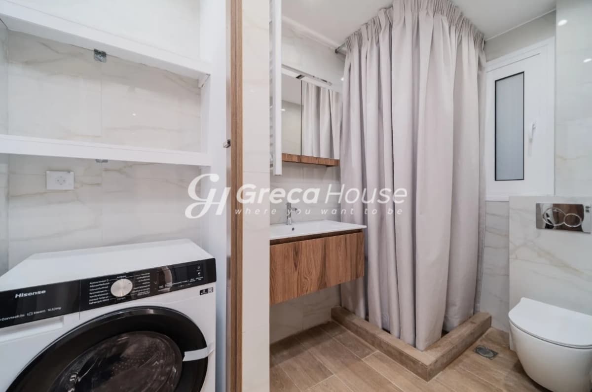 Fully Renovated Luxury 81m² Apartment for Sale on 1st Floor, Kypseli Square - Photo 14