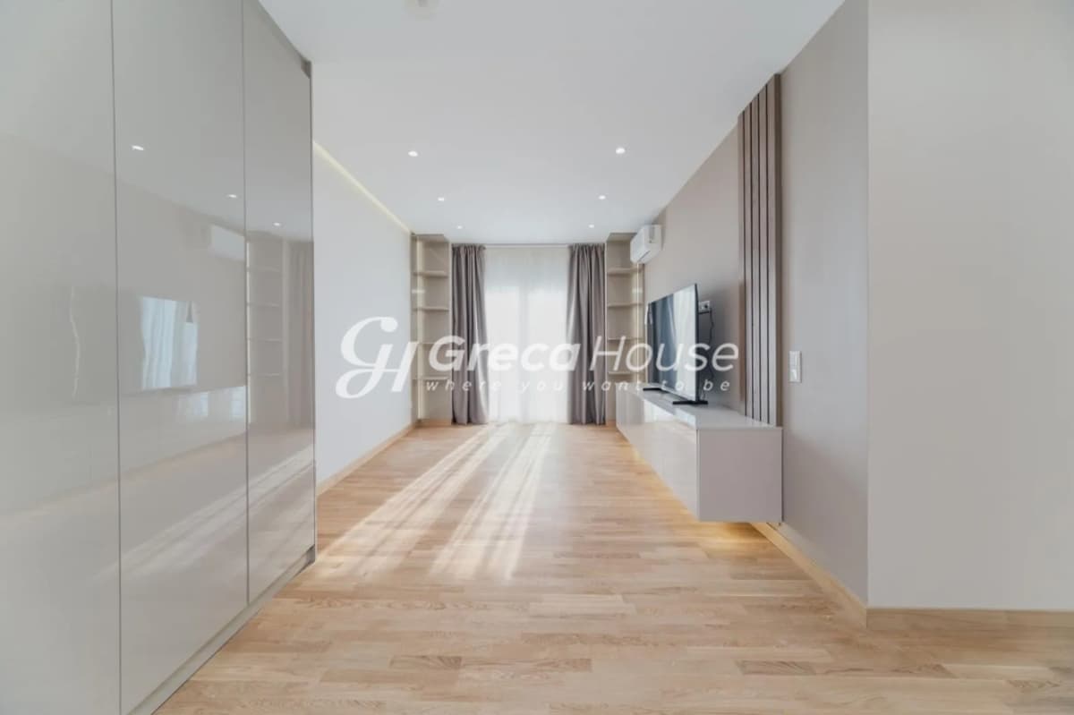 Fully Renovated Luxury 81m² Apartment for Sale on 1st Floor, Kypseli Square - Photo 6