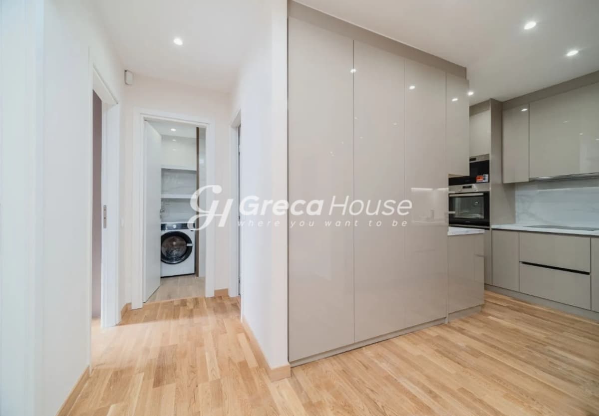 Fully Renovated Luxury 81m² Apartment for Sale on 1st Floor, Kypseli Square - Photo 7